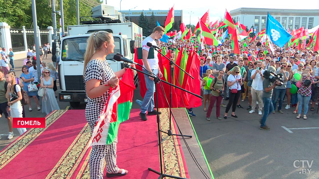 Митинги в поддержку мира в Беларуси: «Я хочу, чтобы мы открыли глаза и увидели, сколько сделано за это время»-37