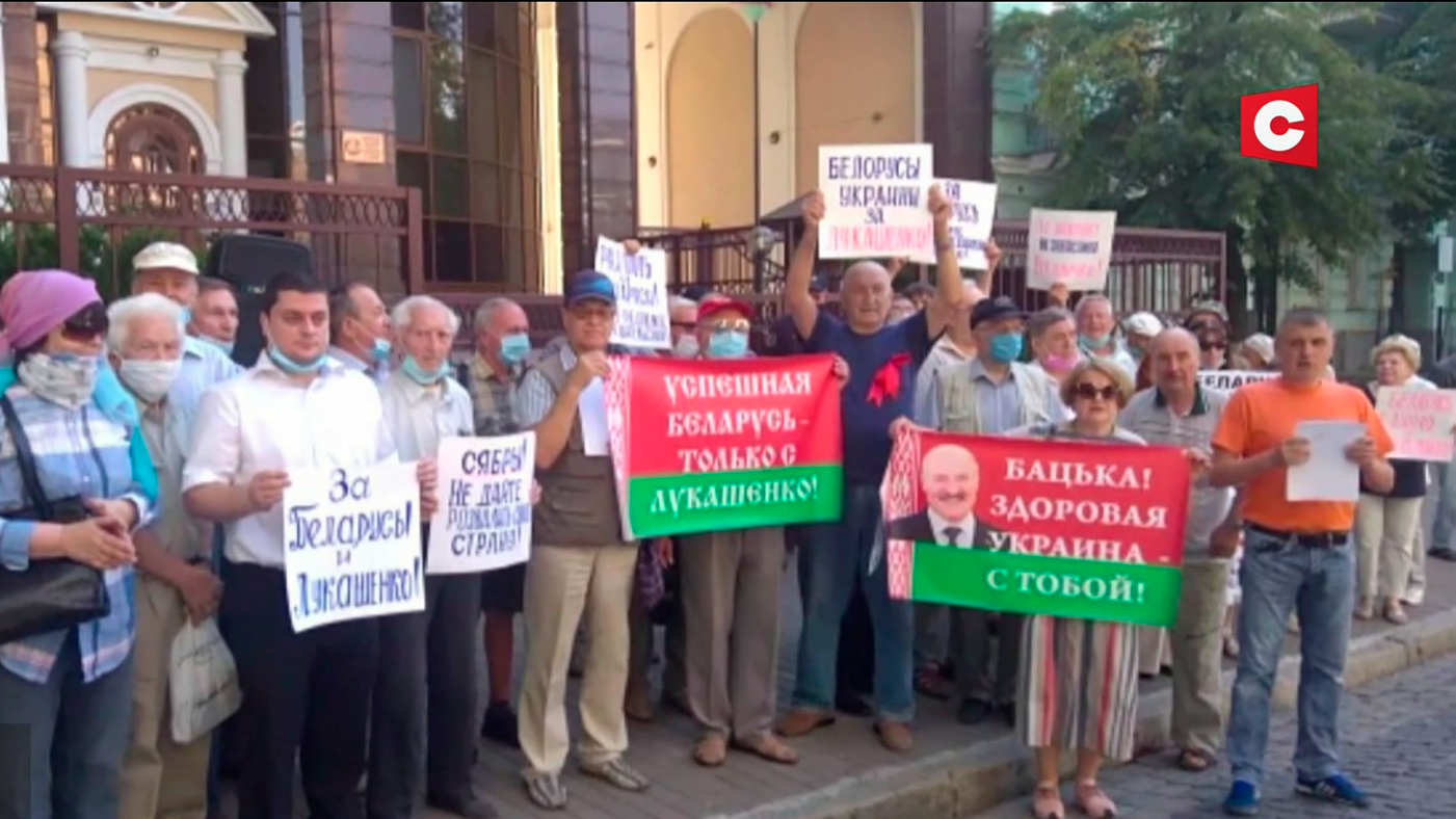 Белорус на митинге в поддержку мира: «Если мы сегодня остановимся, у нас не будет зарплат»-22