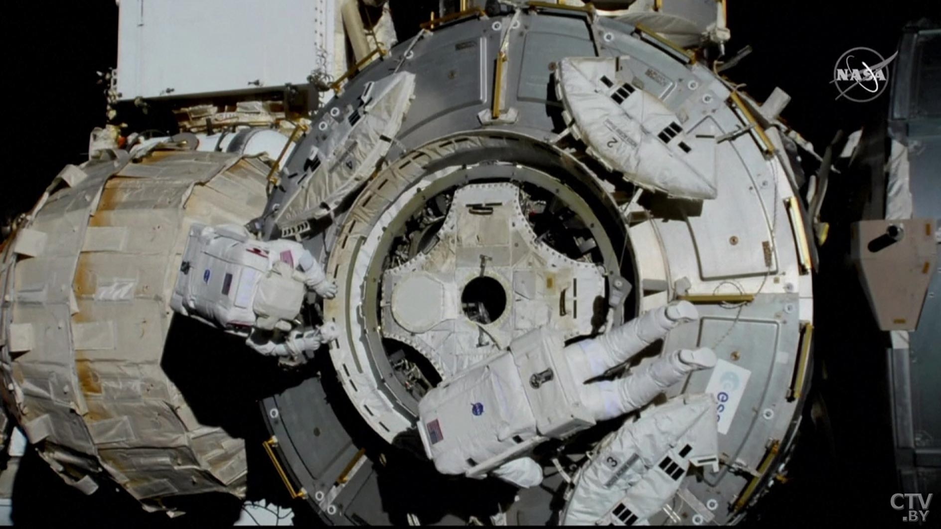 На американском сегменте МКС произошла утечка аммиака. Проблему устранили-4