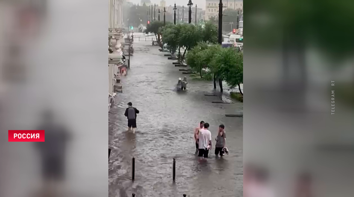 Омск прозвали Атлантидой – город подтопило после сильного ливня