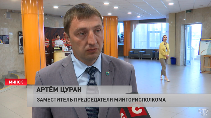 Обсудили жильё, трудоустройство и распределение. Столичная молодёжь встретилась с руководством Мингорисполкома-7