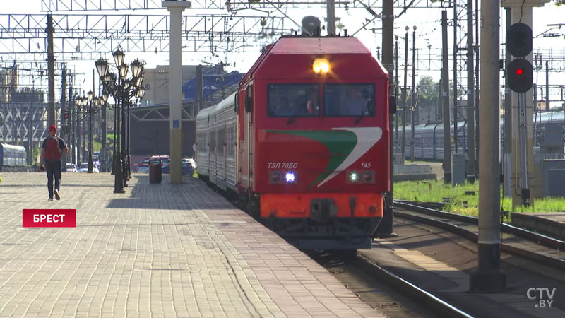 «Все в восторге абсолютно». Молодёжный поезд прибыл в Брест-1