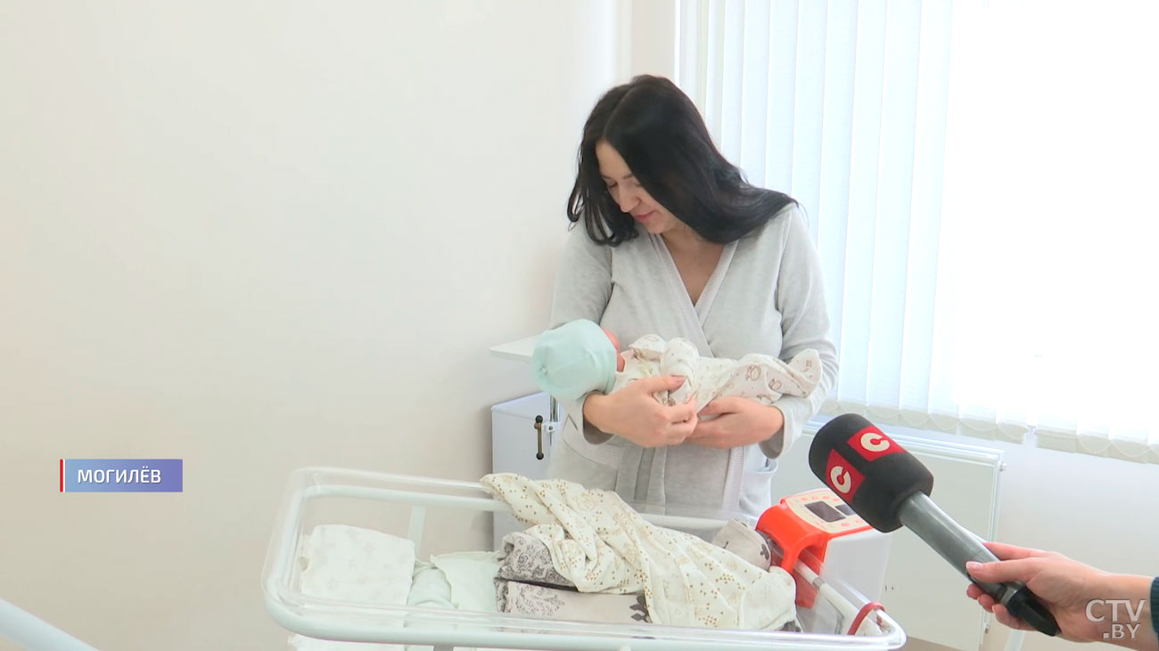 Молодые мамы делают выбор, от которого зависит будущее их ребёнка. Какой им важно видеть Беларусь? -10