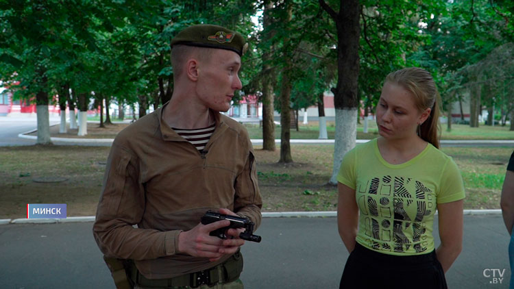 В молодёжных отрядах охраны правопорядка – более 8 тысяч белорусов! Отправились на дежурство с бойцами-10