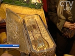Возле Свято-Духова собора в Минске очередь из тех, кто хочет поклониться деснице Димитрия Солунского