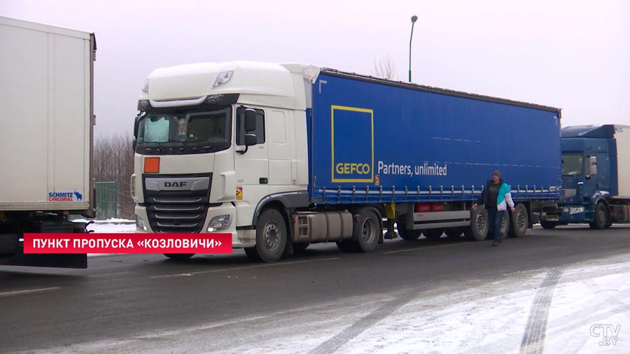 «Вот поэтому мы стоим». На границе с Евросоюзом уже торгуют местами в очереди-10