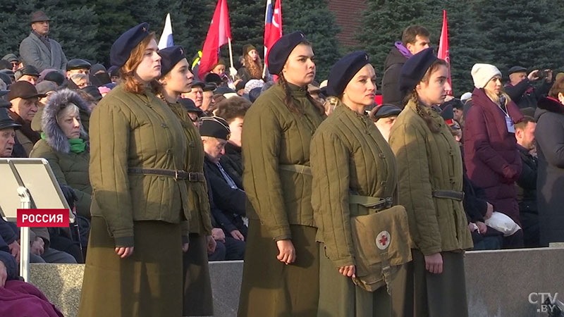 В Москве на Красной площади прошёл торжественный марш в честь годовщины парада 1941 года-8