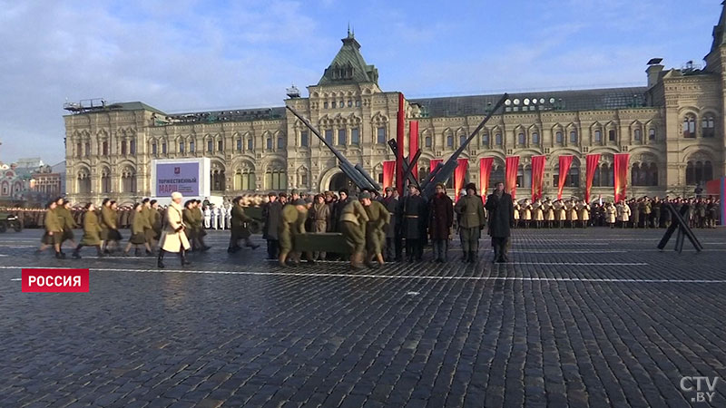 В Москве на Красной площади прошёл торжественный марш в честь годовщины парада 1941 года-6