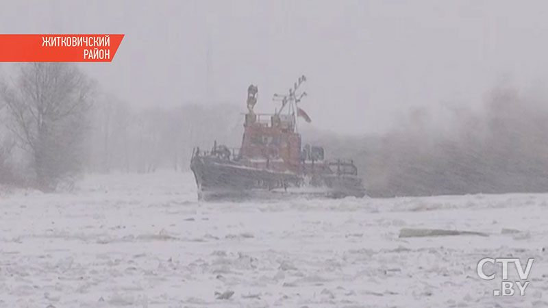 Утром проехали нормально, а потом узнали, что с мостом проблемы. Жители региона о ситуации в Житковичском районе-6