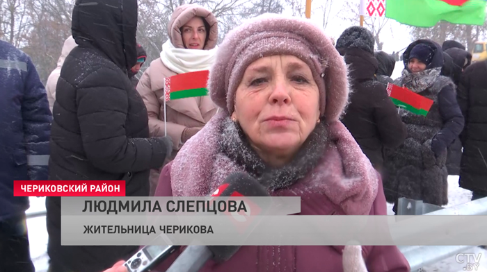 «Александру Лукашенко нашему особенное спасибо!» В Черикове открыли обновлённый мост – эмоции жителей-4