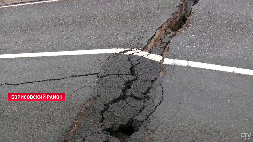 В Борисовском районе на месте обрушившегося моста возведут временный. Обещают построить за две недели-10