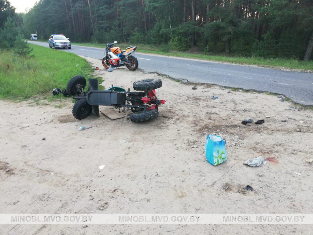 В Молодечненском районе мотоцикл врезался в поворачивавший мотоблок-7