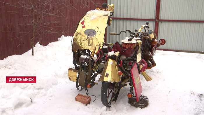 Уникальные мотоциклы своими руками создаёт мастер из Дзержинска. Один из них он посвятил Егору Летову-19