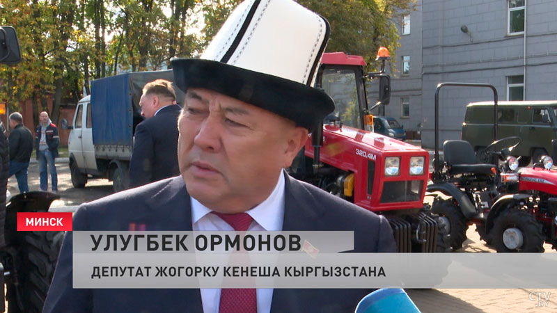 Парламентская делегация Кыргызстана посетила Парк высоких технологий и тракторный завод в Минске-4
