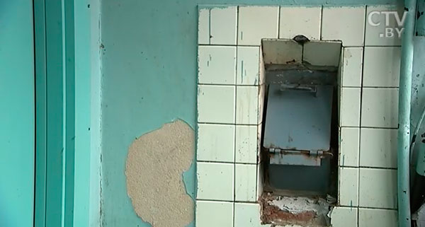 «Выхожу из душа и вижу, наполовину крыса уже вылезла оттуда. Сантиметров 20 и вот такой длиннющий хвост»-7