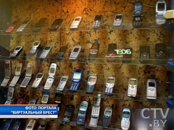 Первый и единственный в Беларуси музей сотовых телефонов открылся в Бресте Первый и единственный в Беларуси музей сотовых телефонов открылся в Бресте