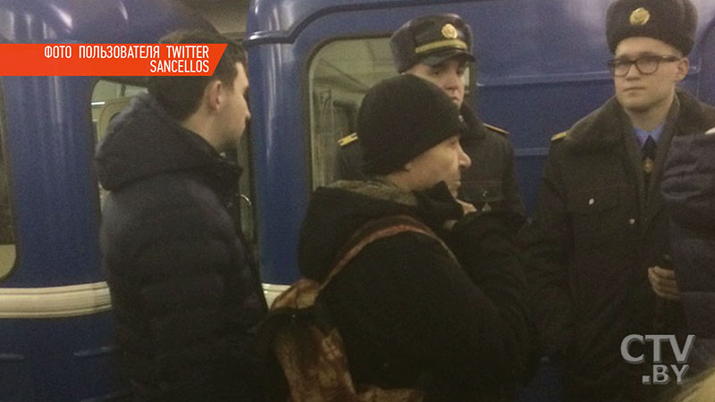 Мужчина остался жив, лобовое стекло поезда разбито. Что известно об инциденте в минском метро-1