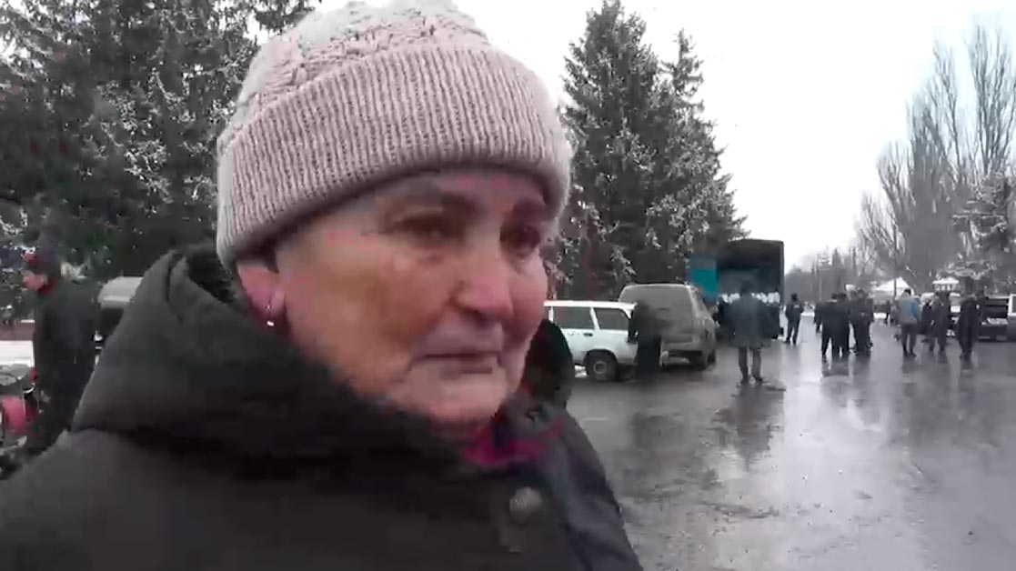 «Молимся за вас, ждали вас». Она расплакалась – комментарий жительницы ДНР о гуманитарной помощи