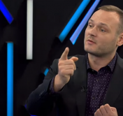 Боровик: мы заинтересованы со всеми работать, но вынуждены работать в том ключе, к кому не боимся повернуться спиной