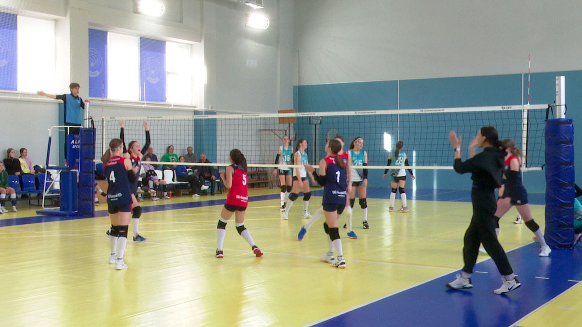 В Минске состоялись игры 3-го тура детско-юношеской волейбольной лиги «Мяч над сеткой»