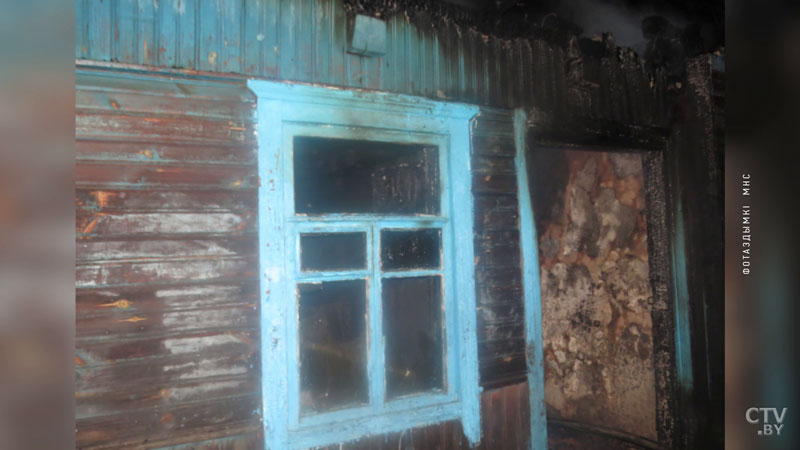 В Мядельском районе на пожаре в собственном доме погиб мужчина В Мядельском районе на пожаре в собственном доме погиб мужчина