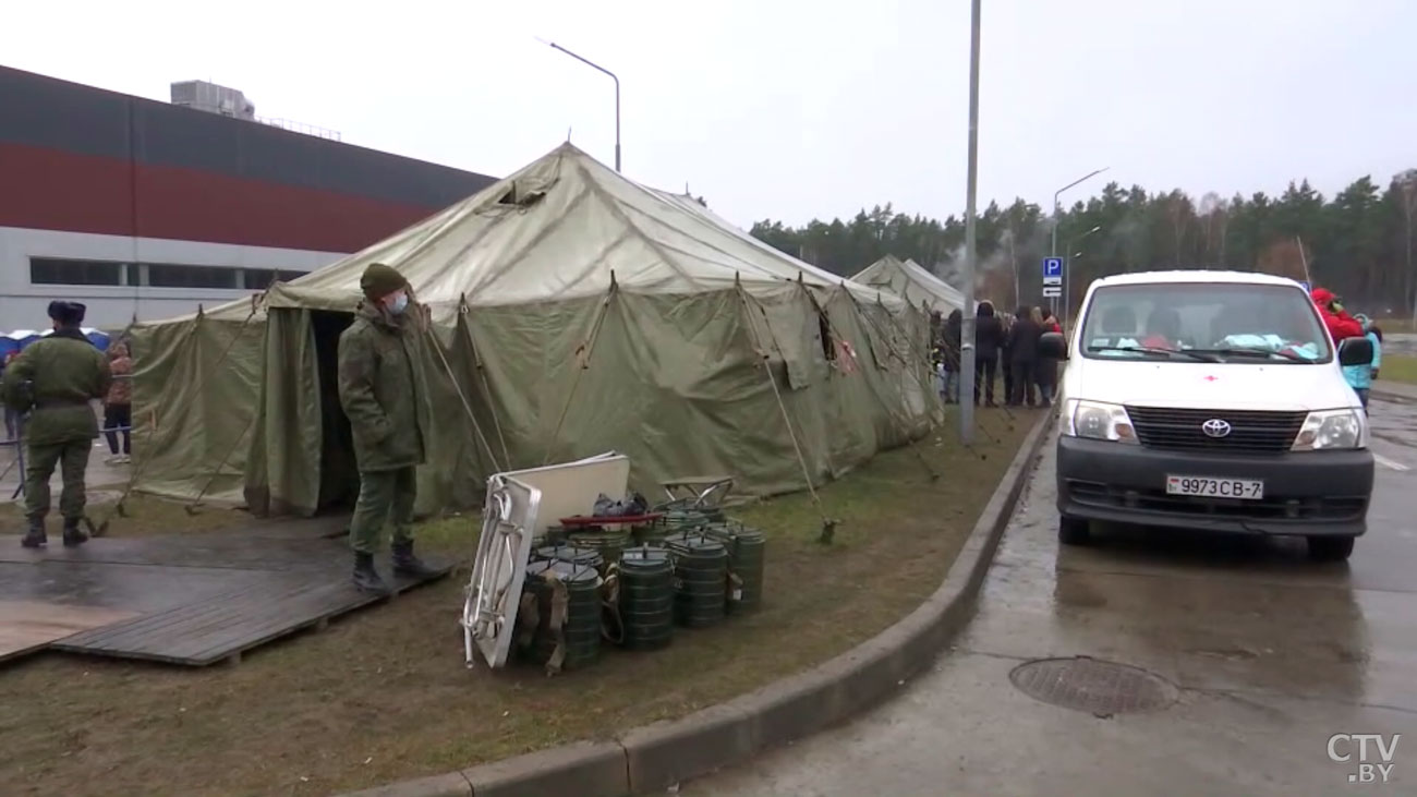 В логистический центр приехали представители международной организации «Врачи без границ» -4