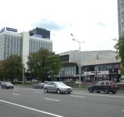 На Немиге ограничили движение транспорта из-за укладки асфальта