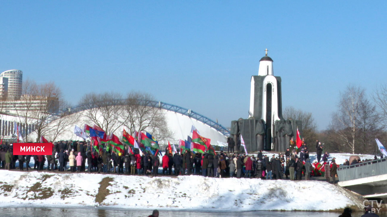 «Надеемся, что это была последняя война». На Острове слёз почтили память погибших в Афганистане-1