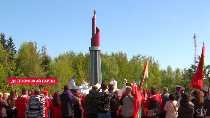 На самой высокой точке Беларуси открылась композиция «Сцяг Радзімы» -1