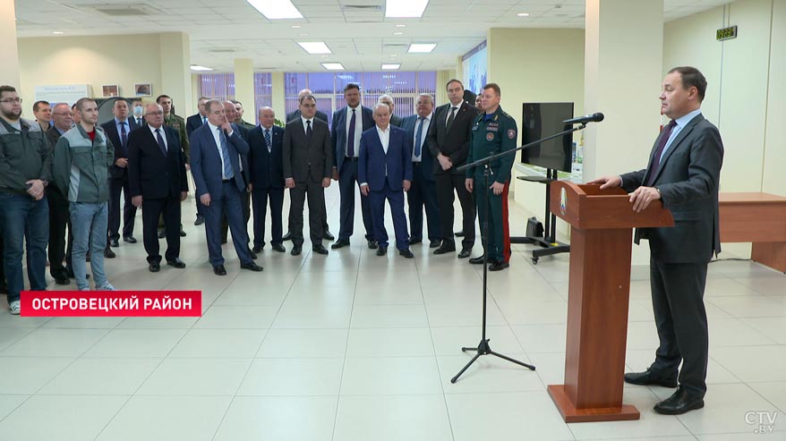 На БелАЭС началась загрузка ядерного топлива в реактор второго энергоблока. С этим событием поздравил Президент-4