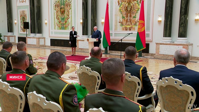 Белорусы никогда не сдаются. Кого наградили во Дворце Независимости 2 июля?-28