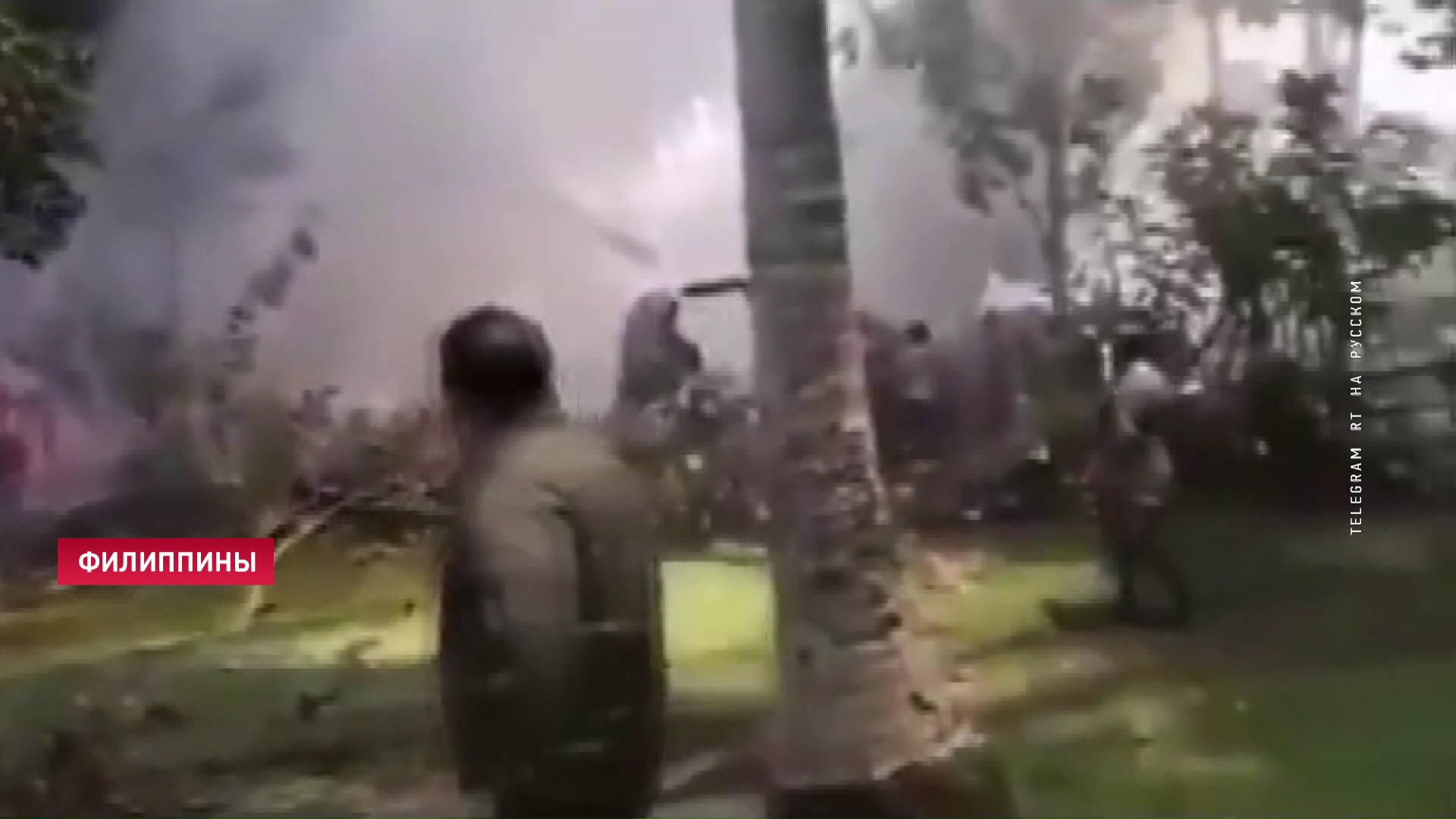 Названа возможная причина крушения военного самолёта на Филиппинах-1 Названа возможная причина крушения военного самолёта на Филиппинах-1