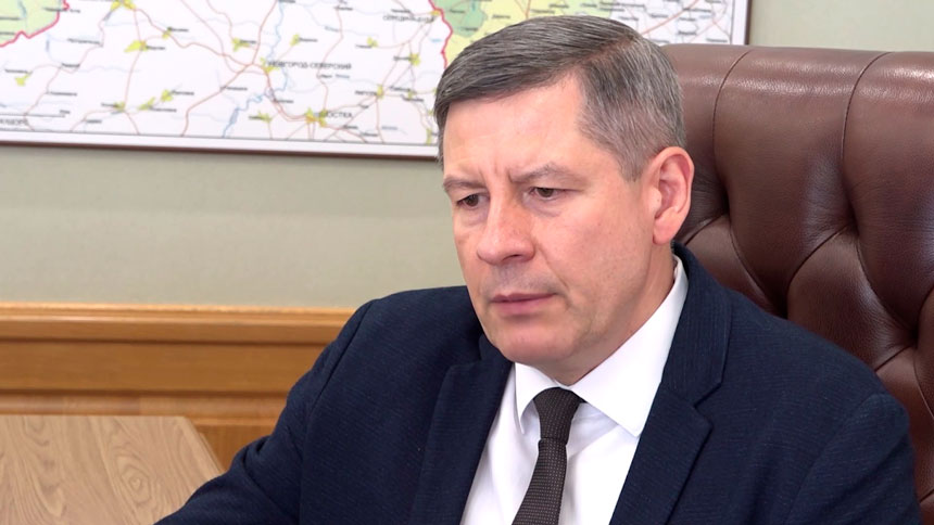 Пассажиров автобуса, атакованного ВСУ под Брянском, разместили в ПВР
