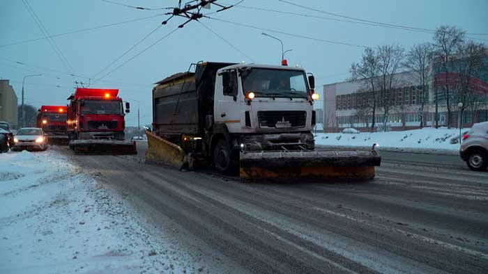 Работали в усиленном режиме – коммунальные службы Минской области обработали от снега более 1300 км дорог Работали в усиленном режиме – коммунальные службы Минской области обработали от снега более 1300 км дорог