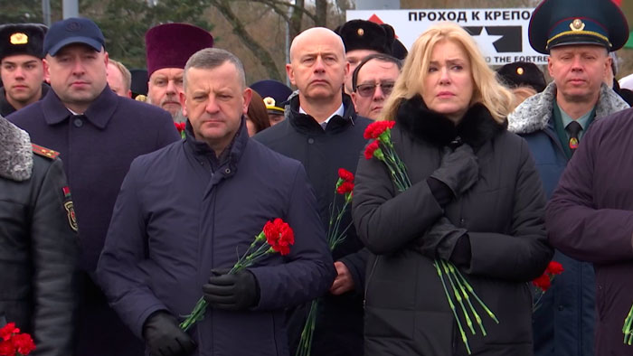 В Бресте открыли монумент «Древо жизни» в память о жертвах геноцида белорусского народа