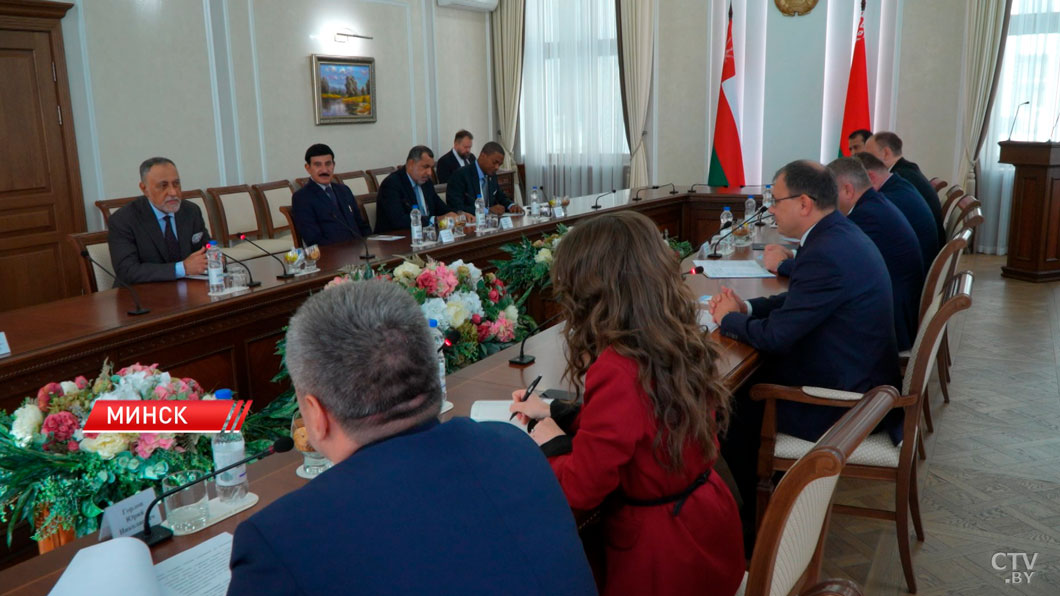 Переговоры с делегацией Омана прошли в Совете министров-2