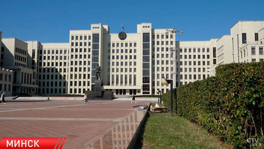 В Совмине встретились с делегациями российских регионов-2