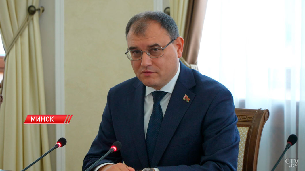 Переговоры с делегацией Омана прошли в Совете министров-4