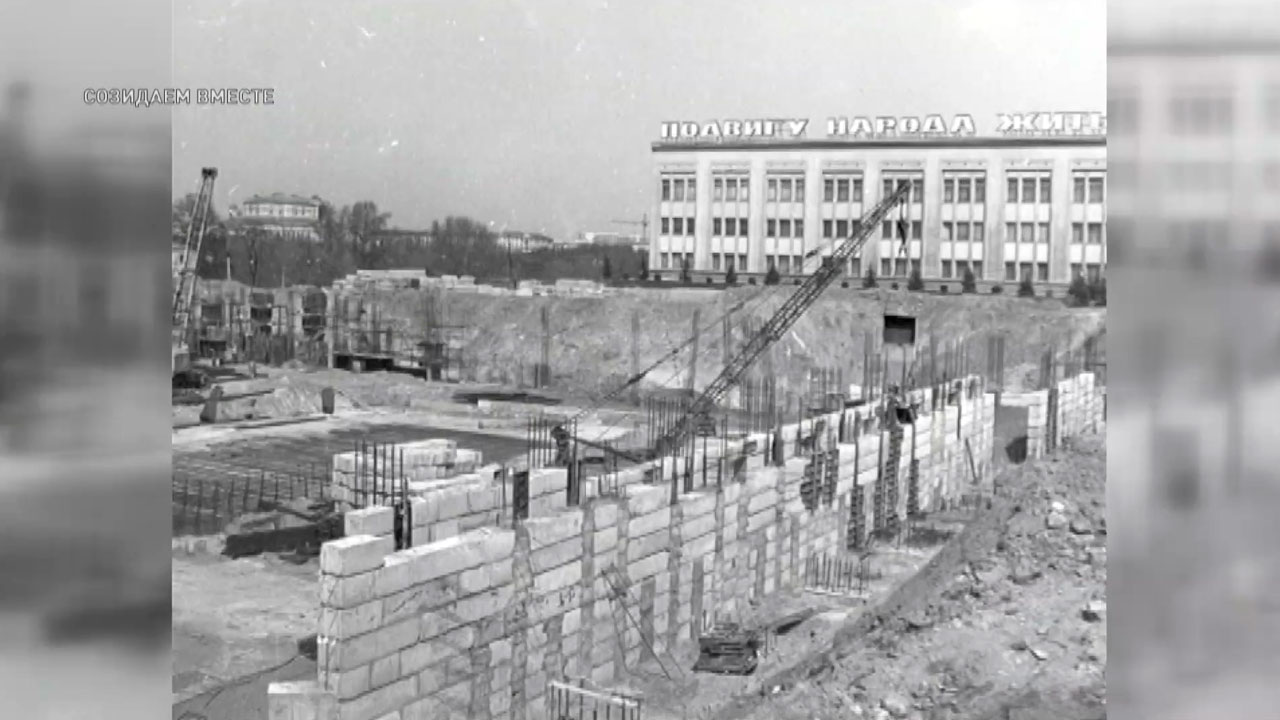 Если бы не решение Президента, здания могло не быть – история строительства Дворца Республики-2