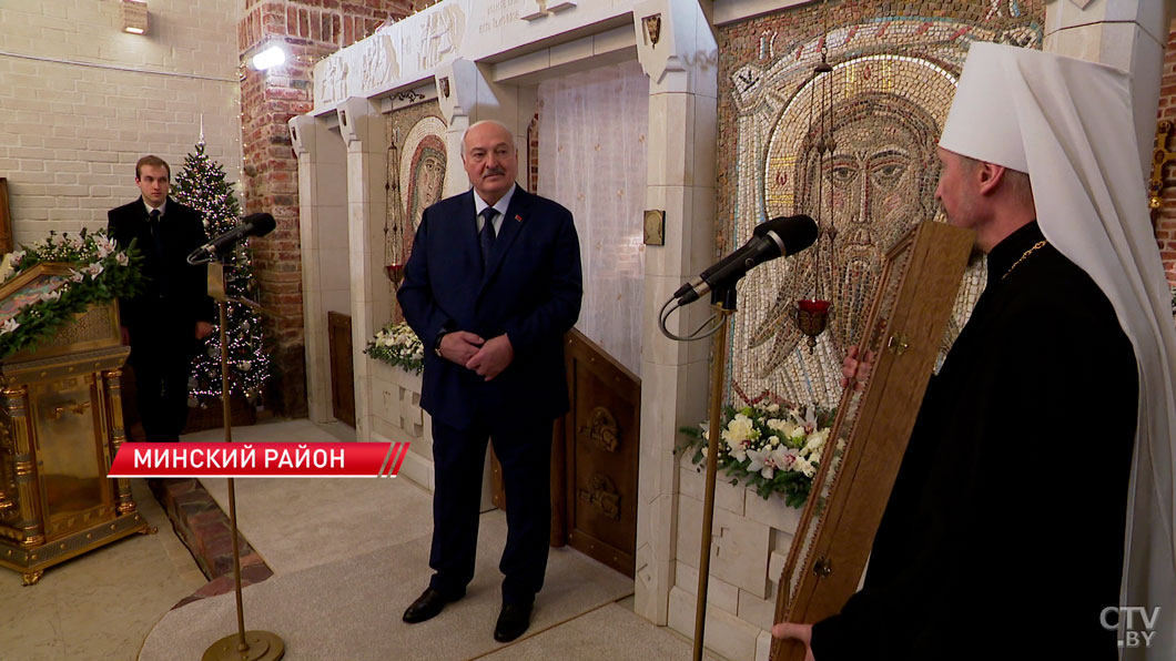 Лукашенко: если мы будем свою судьбу крепко держать в руках, Господь всегда поможет!-6