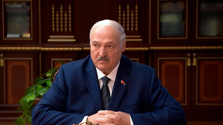 Лукашенко рассказал о предложении Трампа посетить Мар-а-Лаго Лукашенко рассказал о предложении Трампа посетить Мар-а-Лаго