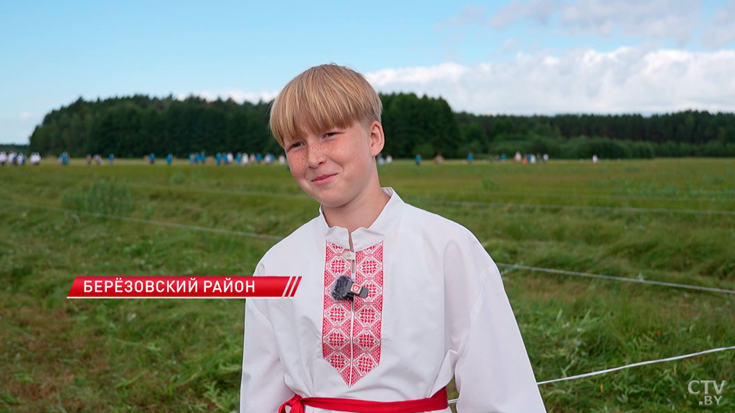 Полесский колорит и свист дедовских кос: как прошел фестиваль «Споровские сенокосы»?-6