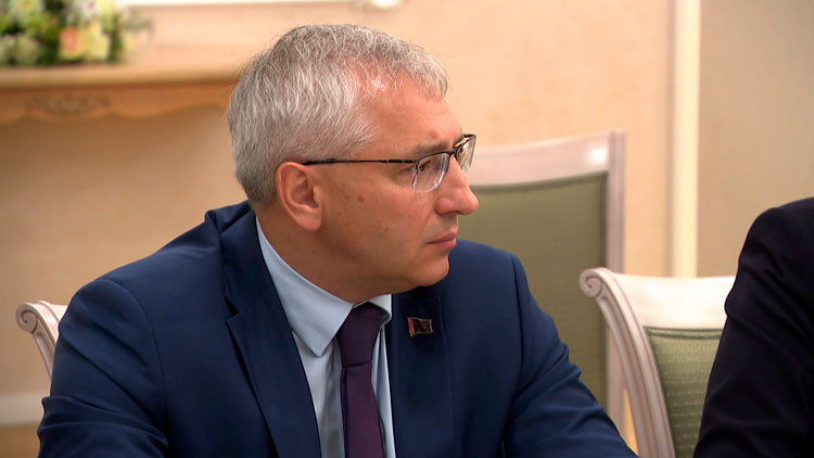 В Беларуси планируют скорректировать законы по вопросам трудовых отношений В Беларуси планируют скорректировать законы по вопросам трудовых отношений