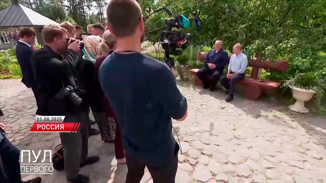 Азарёнок: Батька делает всё, чтобы у нас был мир! А потому на Валааме вновь прозвучало – цвести у нас «Орешнику»!-3