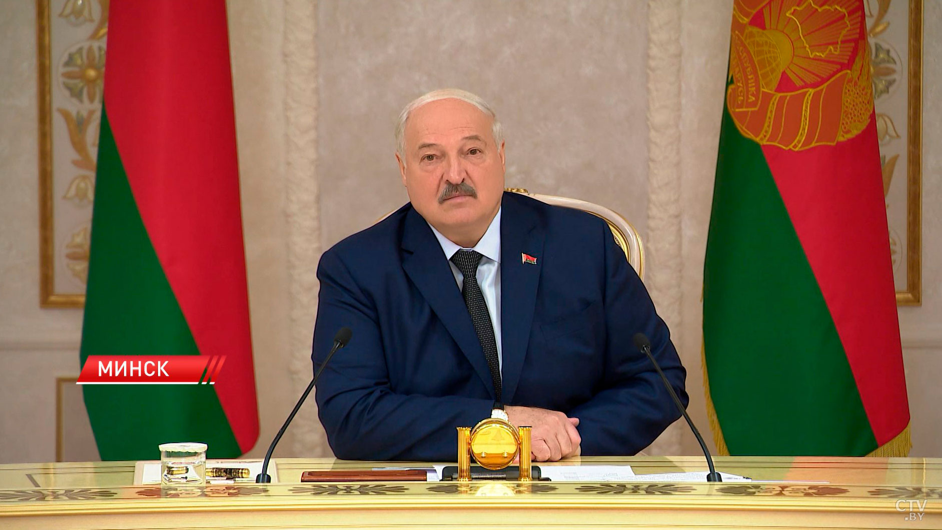 Вас там любят, знают и всегда приглашают в гости – Лукашенко передали большой привет из Самары-4 Вас там любят, знают и всегда приглашают в гости – Лукашенко передали большой привет из Самары-4