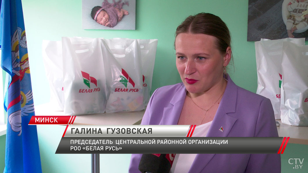 В РНПЦ «Мать и дитя» поздравили мам, которые родили малышей в День семьи-4