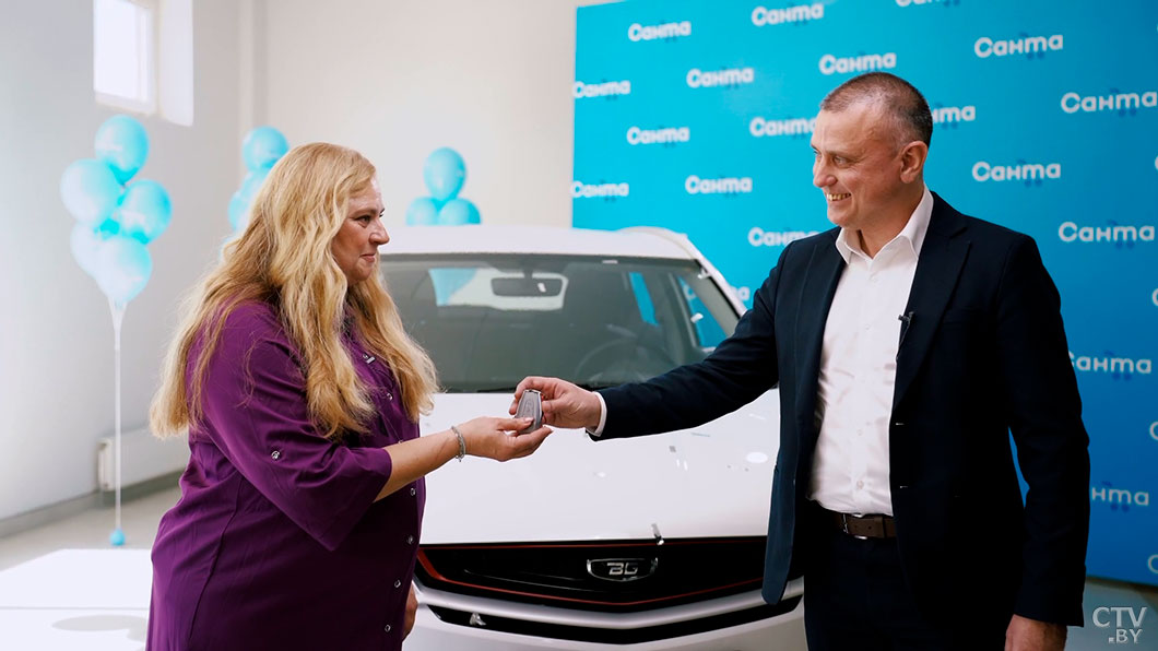 Купила газировку и выиграла автомобиль! Брестчанка поделилась эмоциями от победы в игре от «Санты»-7