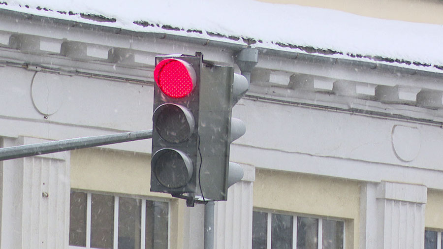 В Минске на светофорах появятся таблички с QR-кодами – рассказываем, для чего они нужны