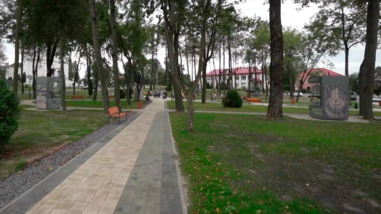 Дворовые территории и зоны отдыха – какие работы по благоустройству были проведены в Заславле в 2025 году