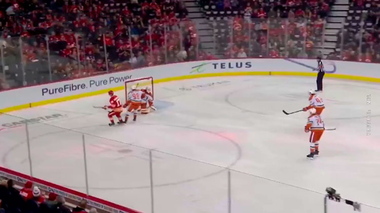 «Калгари» Егора Шаранговича уступил «Анахайму» в матче НХЛ